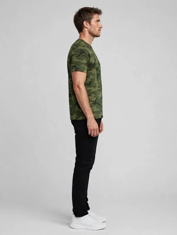 Men_Green_Camo_Graphic_T-Shirt