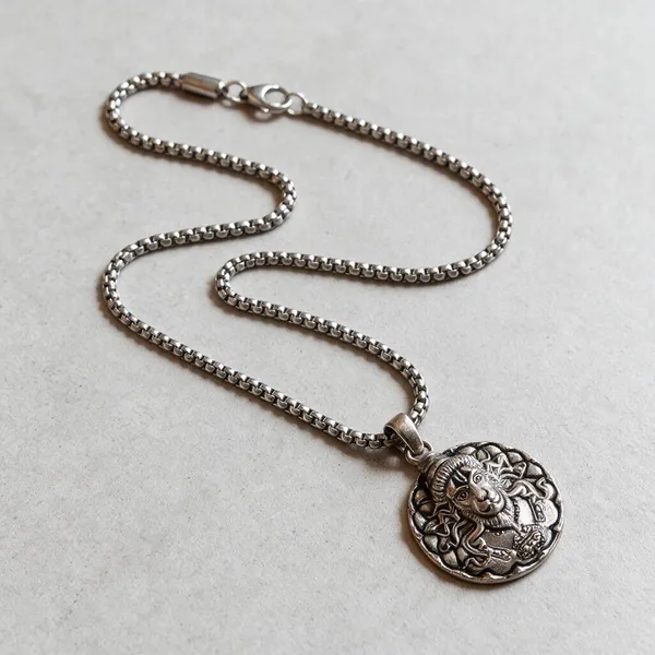 Silver_Tone_Hanuman_Locket_With_Chain