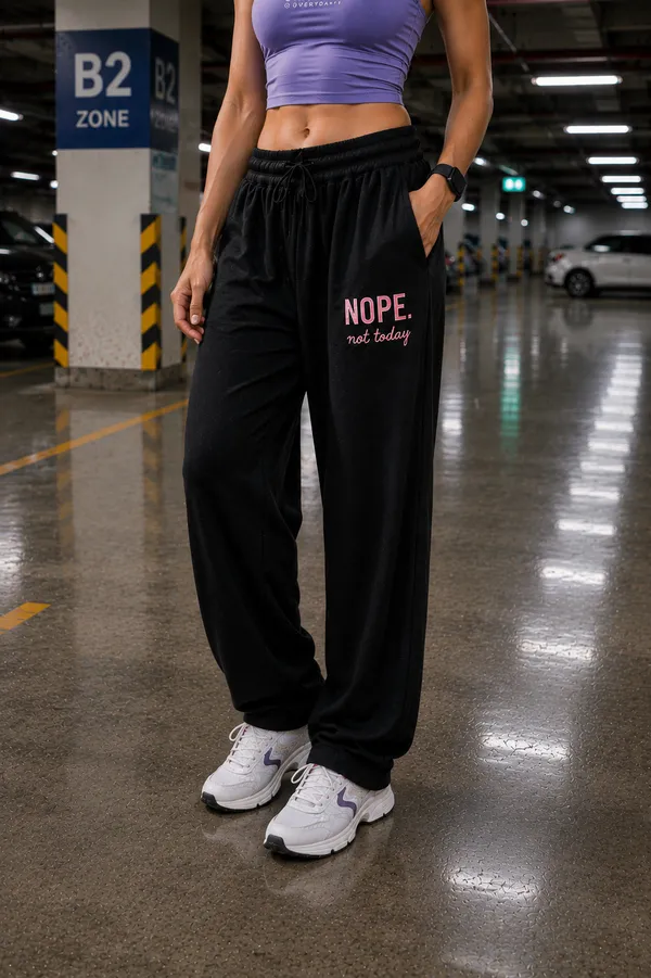 Black_Relaxed_Fit_Jogger_Pants_for_Women