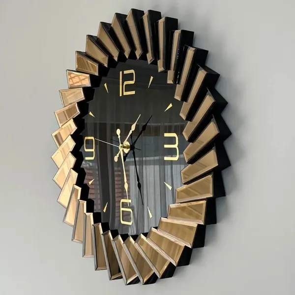 Up_tringle_Design_Mirror_Wall_Clock