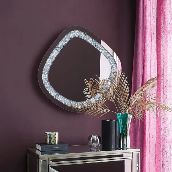 Diamond_Inspired_Crystal_Wall_Mirror_Glamorous_Home_Design
