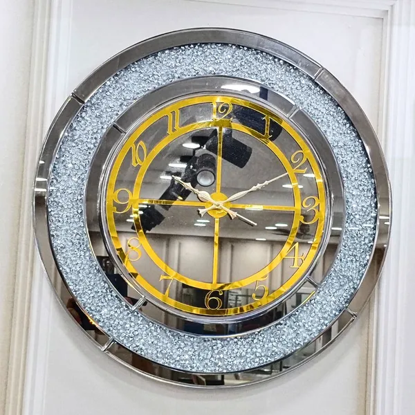 Silver_Gold_Wall_Clock_With_Roman_Numerical_Style