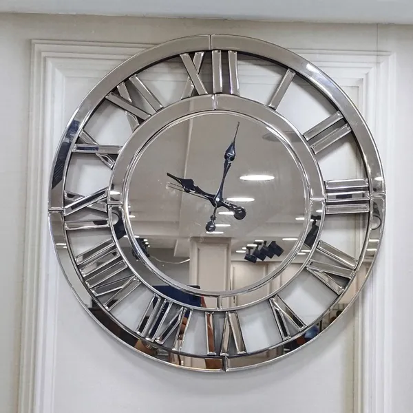 Decorative_Mirror_Wall_Clocks_To_Enrich_Your_Home