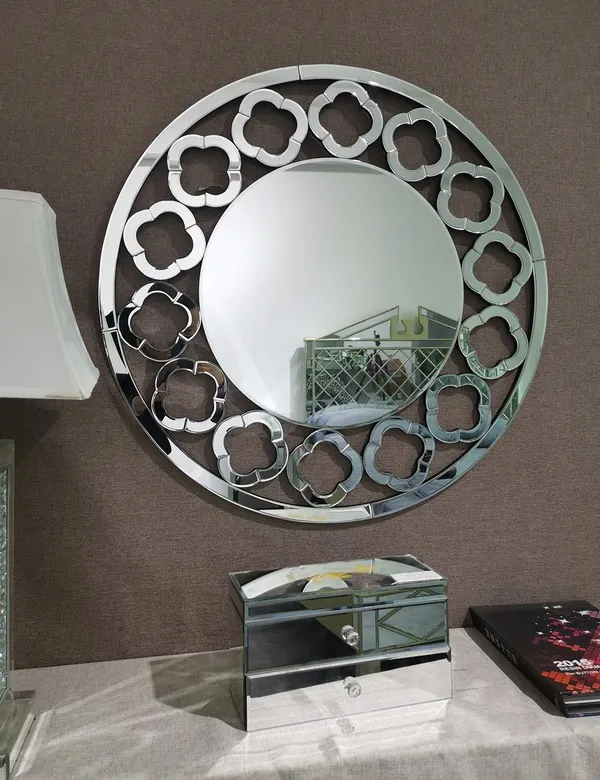 Stylish_Round_Venetian_Mirror_For_Living_Room_31_5_Inch_Dia