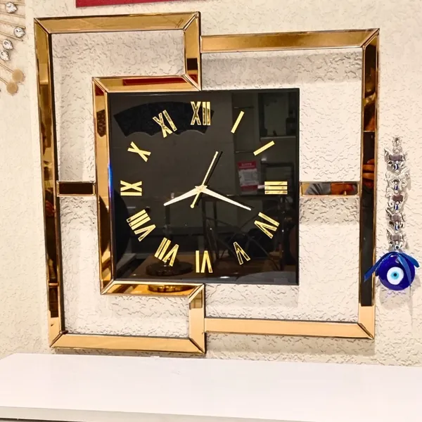 Square_Design_Mirror_Wall_Clock_Gold_Color