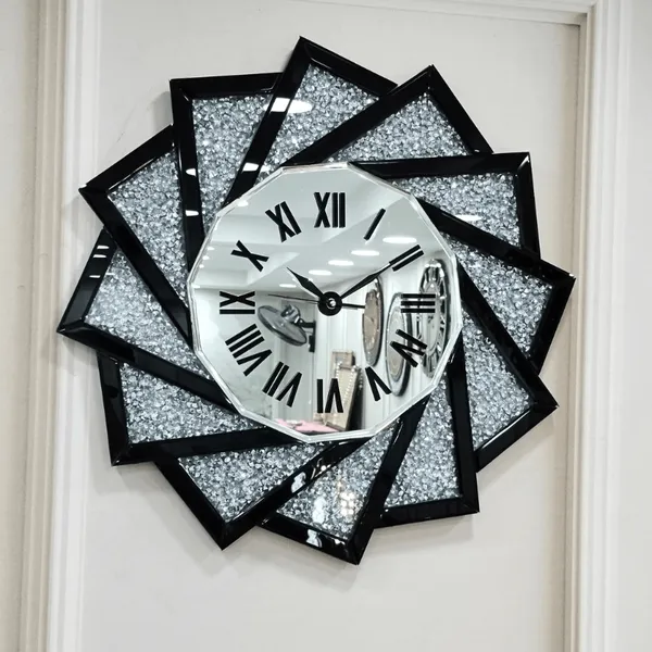 Modern_Wall_Clock_Designs_For_Your_Hall