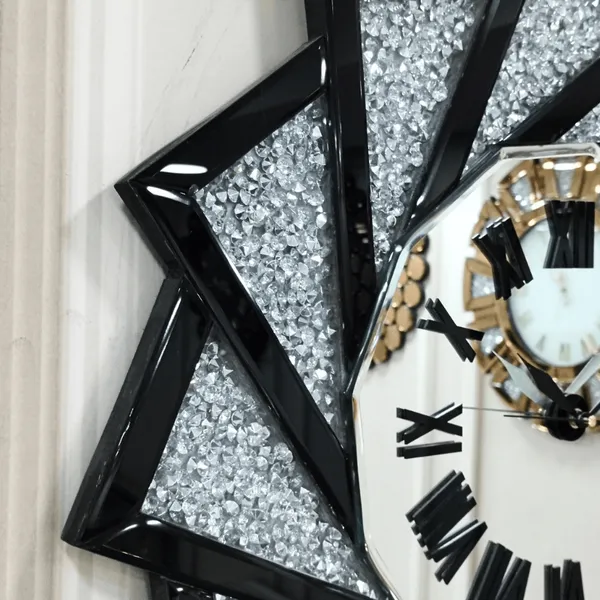 Modern_Wall_Clock_Designs_For_Your_Hall