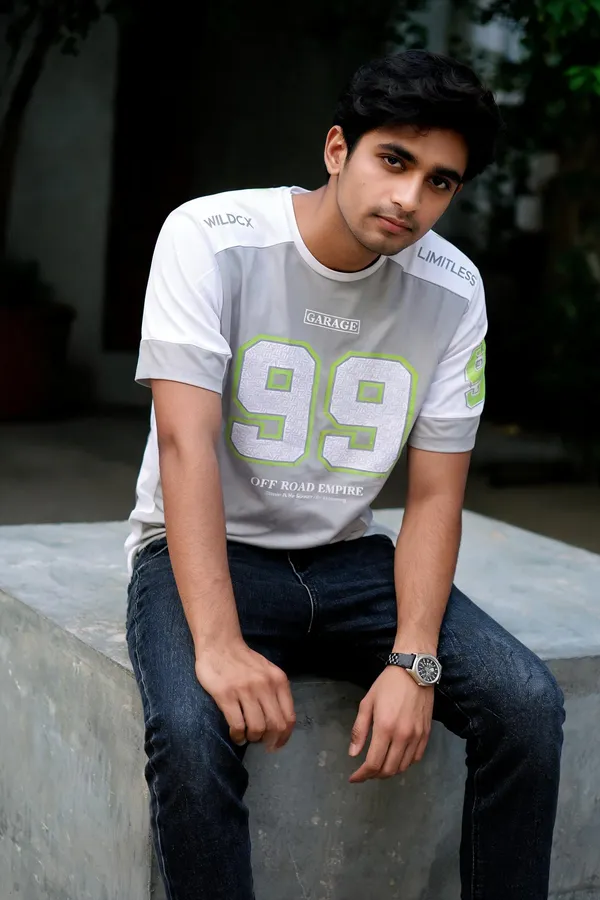 White_Cotton_Graphic_Colour_Block_Sports_T-Shirt_For_Men