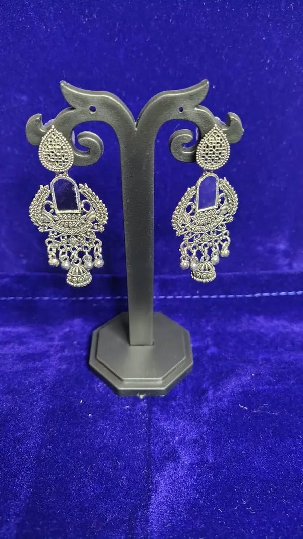 Oxidized_Metal_Mirror_Work_Chandbali_Jhumka_Earrings_Silver_Beads_For_Women