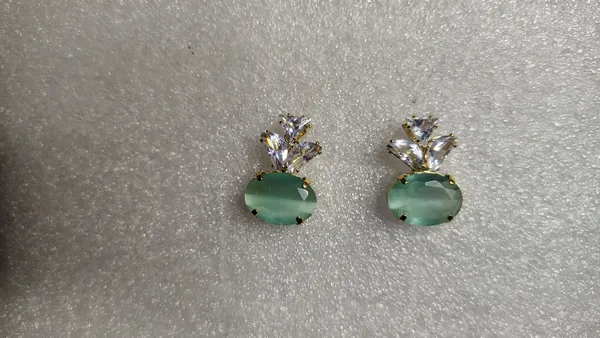 Mint_Green_Crystal_Cat_Eye_Oval_Marquise_Stud_Earrings_For_Women