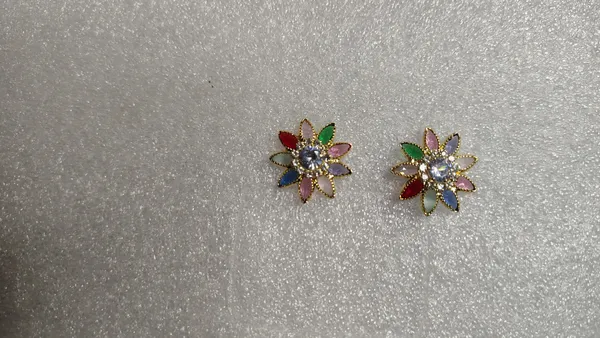 Multicolor_Crystal_Flower_Petal_Sunflower_Stud_Earrings_For_Women