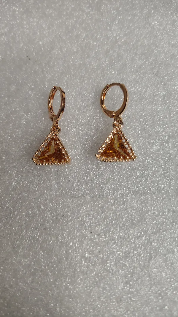 Rose_Gold_Champagne_Triangle_Crystal_Hoop_Drop_Earrings_For_Women