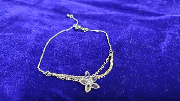 Oxidized_Crystal_Flower_Charm_Adjustable_Double_Chain_Bracelet_For_Women