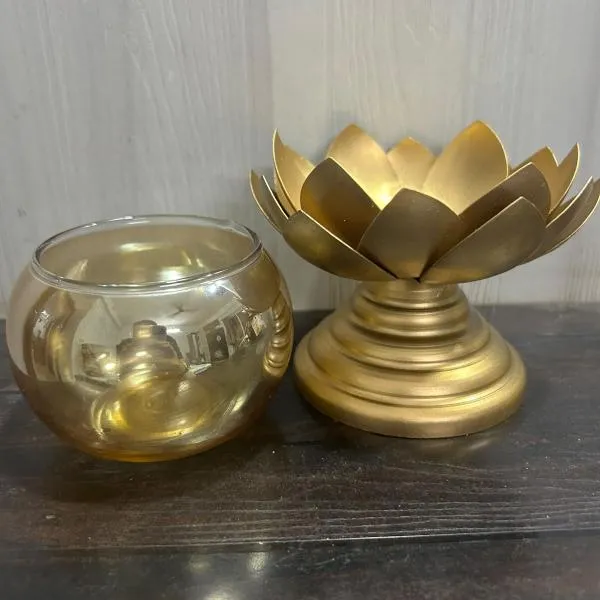 Metal_&_Glass_Lotus_Tea_Light_Holder_With_Detachable_Bowl
