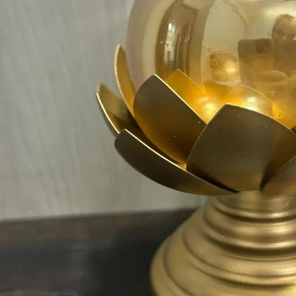 Metal_&_Glass_Lotus_Tea_Light_Holder_With_Detachable_Bowl