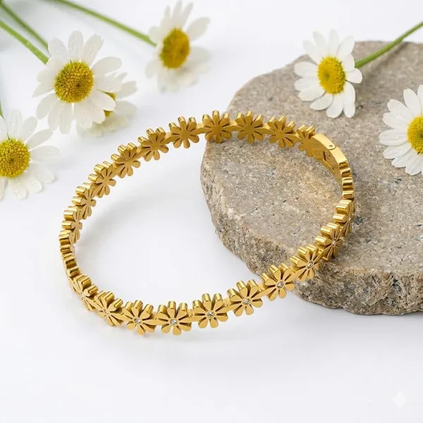 Gold_Stainless_Steel_Floral_Link_Bracelet_For_Women