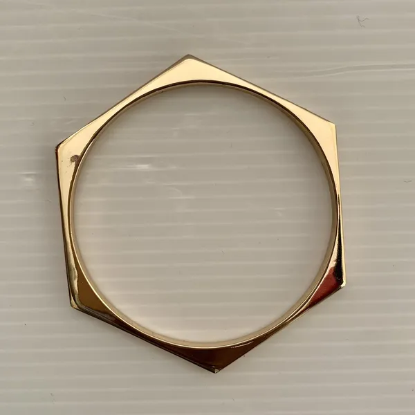 Gold_Stainless_Steel_Geometric_Bangle_For_Women