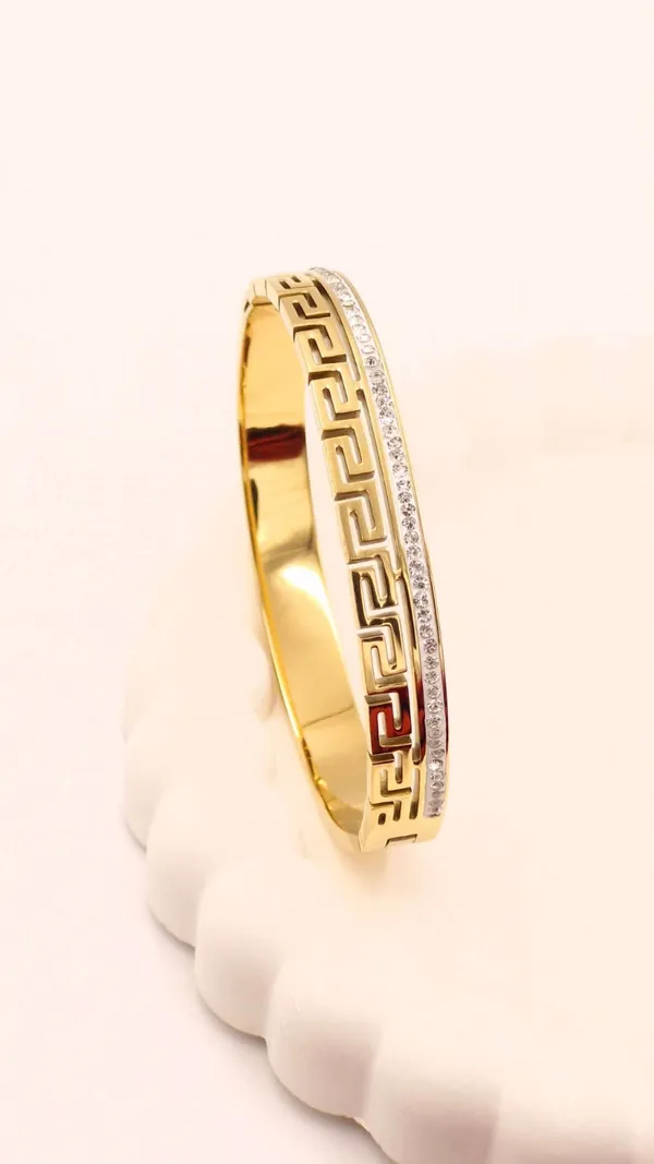 Gold_Stainless_Steel_Greek_Key_Patterned_Bracelet_For_Women