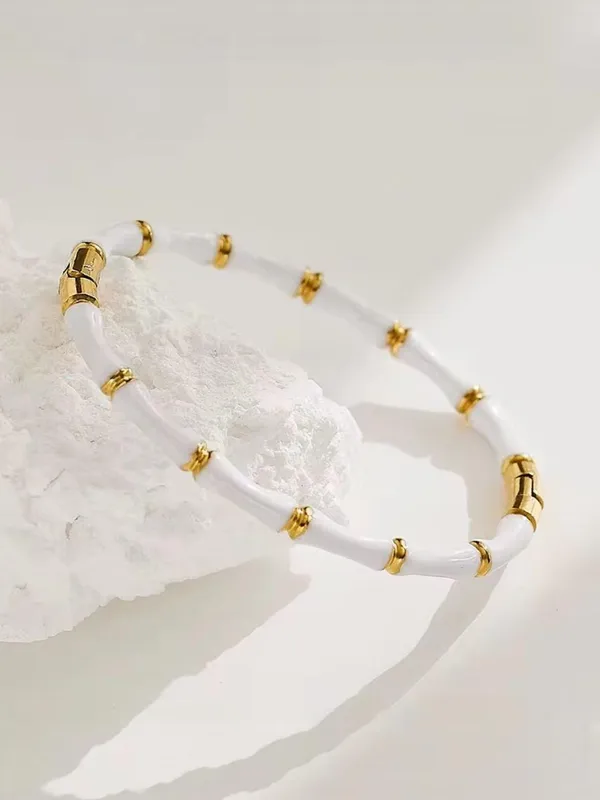 White_&_Gold_Enamel_Beaded_Bracelet_For_Women