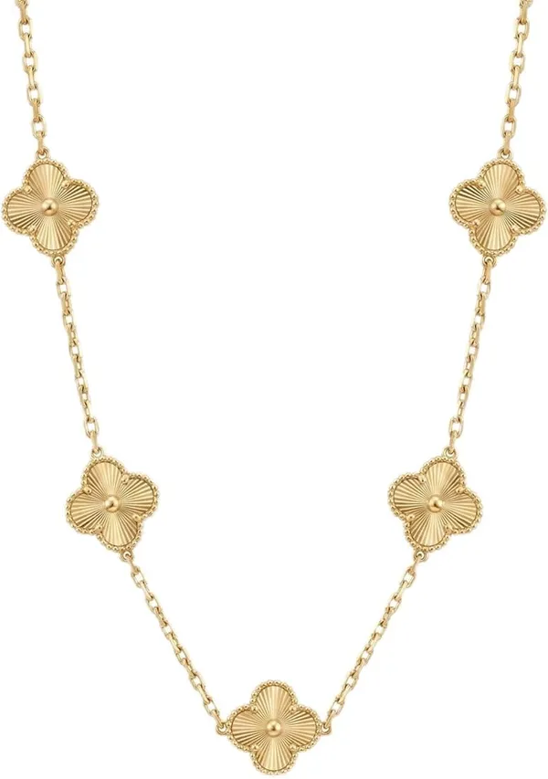 Gold_Clover_Motif_Pendant_Necklace_For_Women