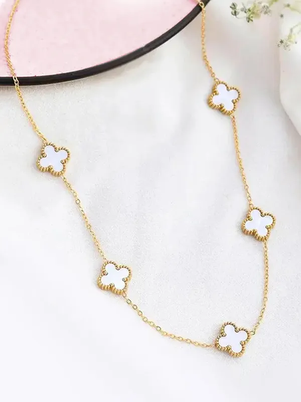 Gold_White_Four-Leaf_Clover_Pendant_Necklace_For_Women
