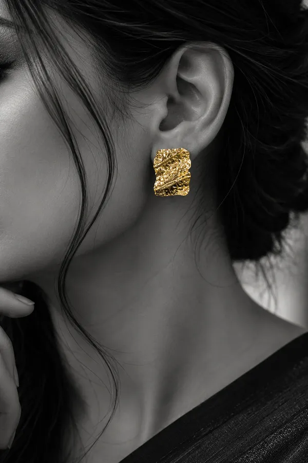 Hammered_Wave_Stud_Earrings_18k_Gold_Plated_Default_Title