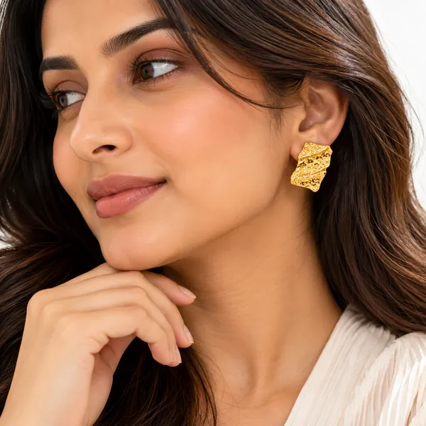Hammered_Wave_Stud_Earrings_18k_Gold_Plated_Default_Title