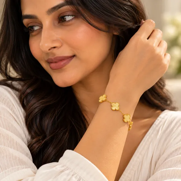 Clover_Charm_Bracelet_18k_Gold_Plated_Default_Title