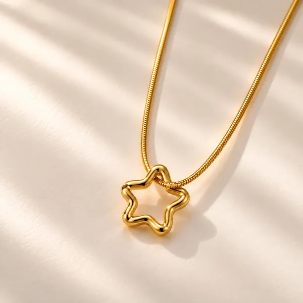 Minimal_Star_Pendant_Necklace_18k_Gold_Plated_Default_Title