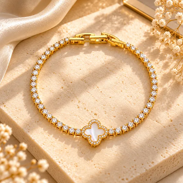 Clover_Pearl_Bracelet_18k_Gold_Plated_Default_Title