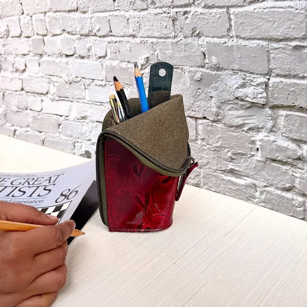 Folding_Organiser_-_Vine_Leaf