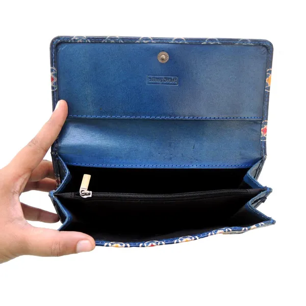 Women_Wallet_-_Diya