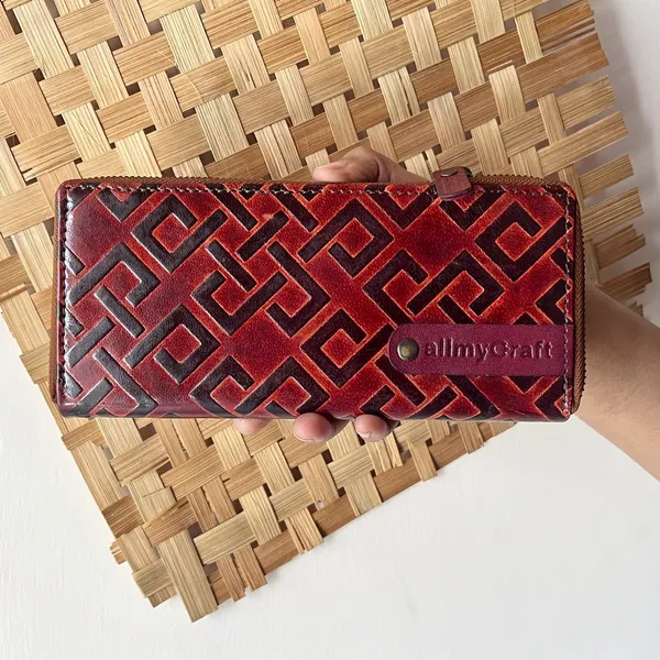 Women_Clutch_Wallet_-_Eternity_Knot