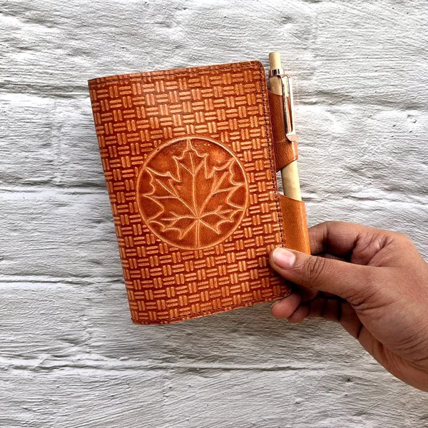 Multi_Use_Passport_Holder__-_Maple_Leaf