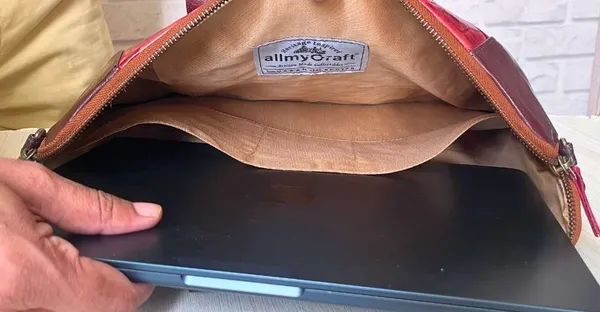 Laptop_Messenger_Bag_-_Swastik