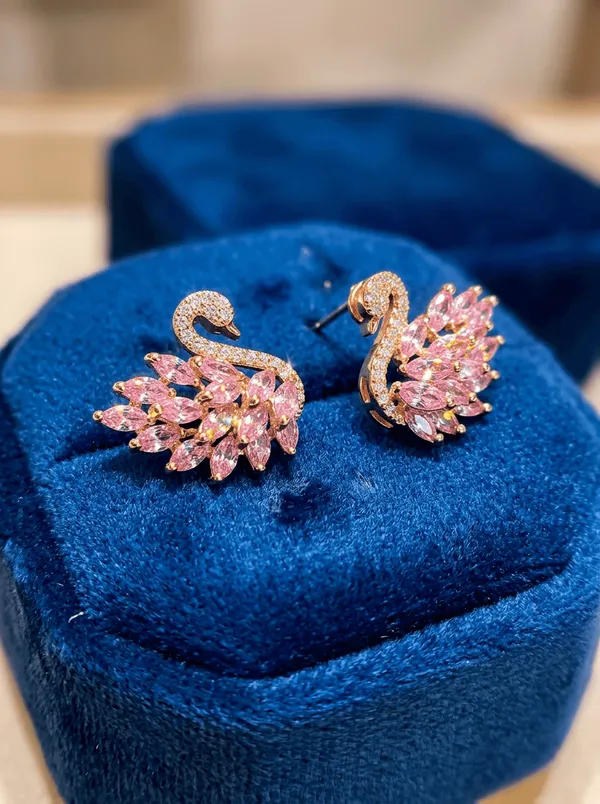 Jewellery_Earings_Swan_Sparkle_Loyal_Collection_Default_Title