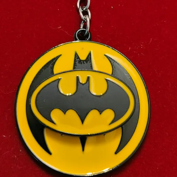 Keychain_B_Tman_Spinning_Metal_Default_Title
