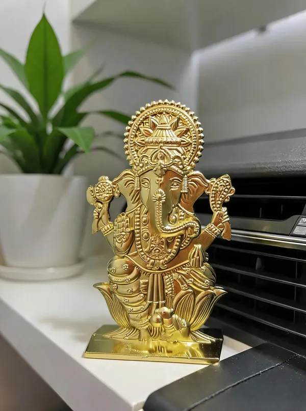 Gold_Plated_Lord_Ganesha_Metal_Idol_For_Home_And_Office_Decor