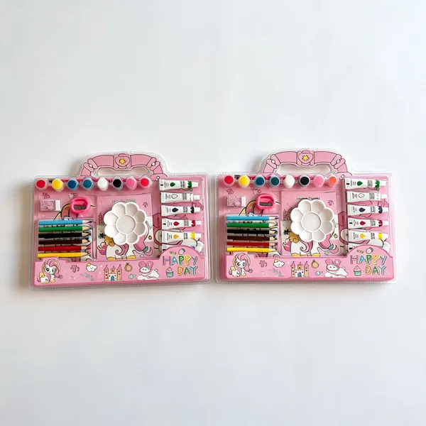 Kids_Painting_And_Art_Kit_With_Carry_Case