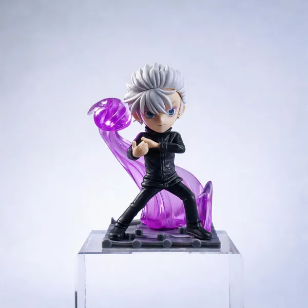 Infinity_Aura_White-Haired_Warrior_Polyresin_Mini_Figure_10.4_Cm