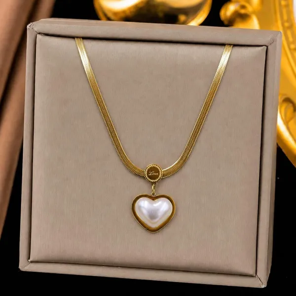 Gold_Tone_Heart_Pearl_Pendant_Necklace_For_Women
