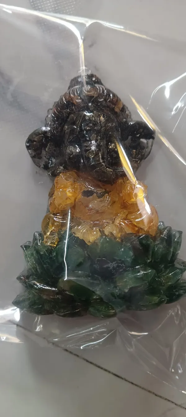 Dhan_Yog_Ganesha_Statue_on_a_Lotus_Seat
