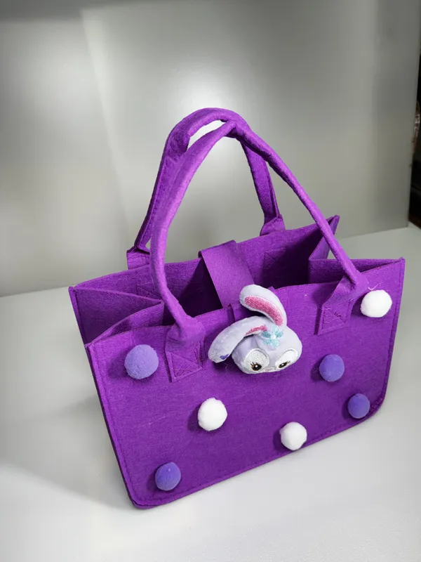 Cute_Felt_Hamper_Gift_Bag_for_Kids_|_Reusable_Tote_Bag_Adorable_Soft_Toy_Charm_&_Pom-Pom_|_Spacious_Gift_Basket_for_Birthday,_Raksha_Bandhan,_Return_Gifts,_Picnic,_Lunch_|_28x18_x15_cm