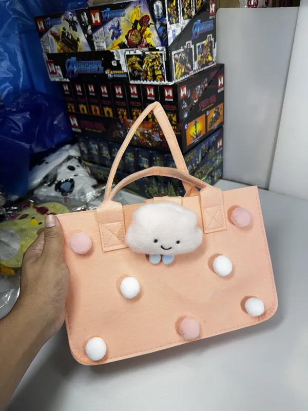 Cute_Felt_Hamper_Gift_Bag_for_Kids_|_Reusable_Tote_Bag_Adorable_Soft_Toy_Charm_&_Pom-Pom_|_Spacious_Gift_Basket_for_Birthday,_Raksha_Bandhan,_Return_Gifts,_Picnic,_Lunch_|_28x18_x15_cm_Peach