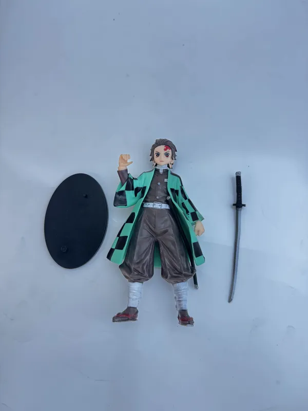 Multicolor_Hard_Plastic_Action_Figure_For_Kids