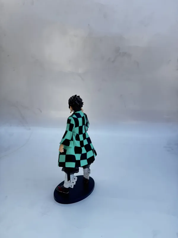 Multicolor_Hard_Plastic_Action_Figure_For_Kids