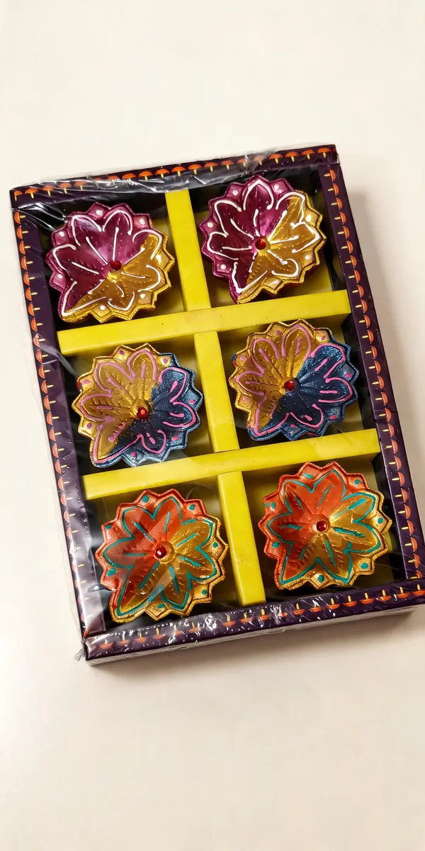 Clay_Festive_Floral_Painted_Diya_Set