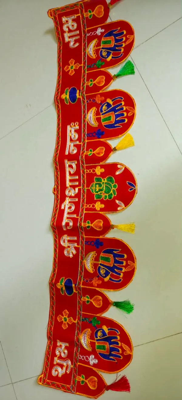 Red_Embroidered_Religious_Door_Toran_With_Ganesh_Motif