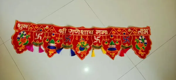 Embroidered_Religious_Motif_Door_Toran