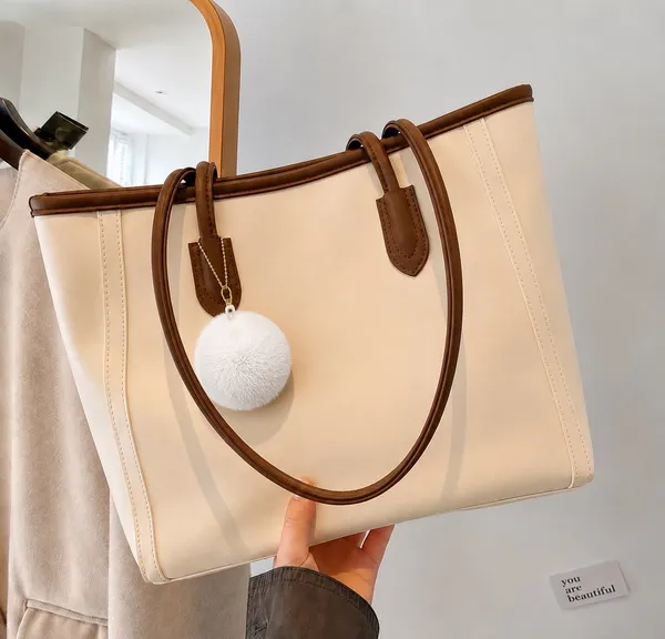 Raez_Cream_Structured_Pu_Handbag_For_Women